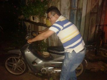 Intenta robar moto en Viernes Santo, pero fue pillado