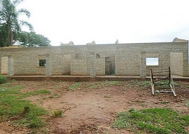 Detectan obras inconclusas en escuela de San Alberto