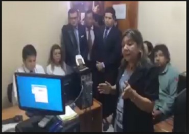 Kelembu y Sandra se enfrentan ante tribunales