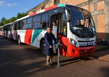 Tras críticas, retiran molinetes de colectivos presentados como nuevos