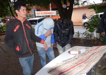 Incautan casi 1 kilo de supuesta cocaína